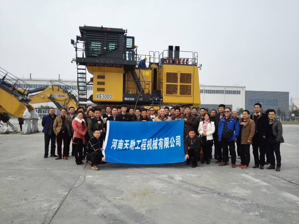 杏彩·电子（中国）官方网站挖掘机