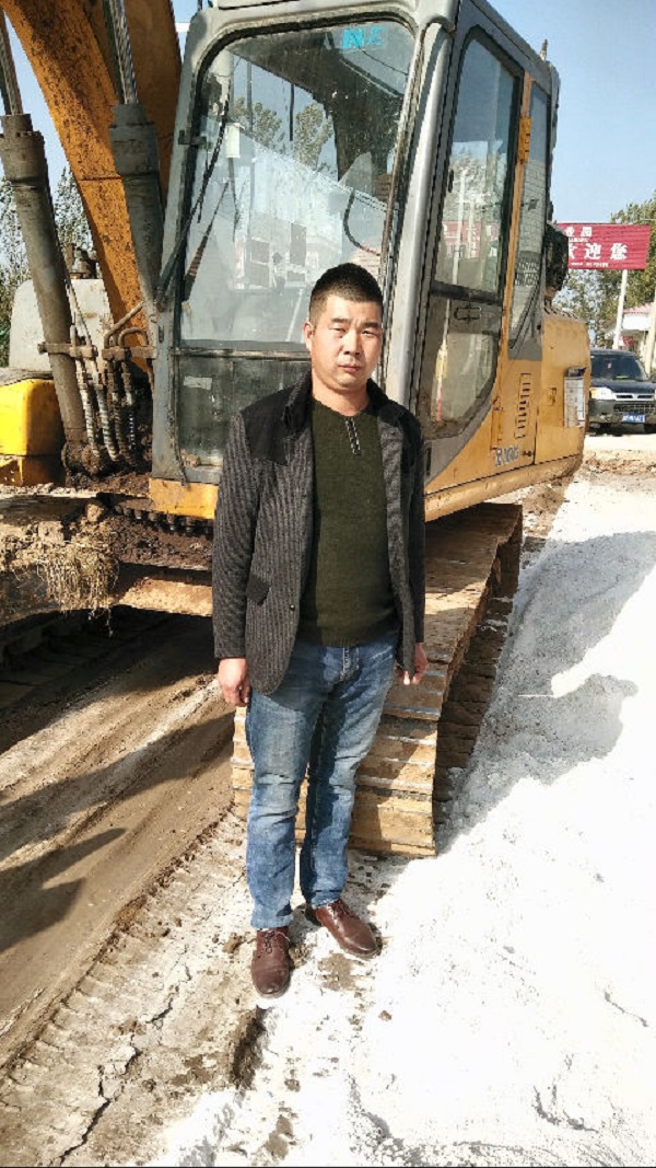 王俊杰与杏彩·电子（中国）官方网站挖掘机