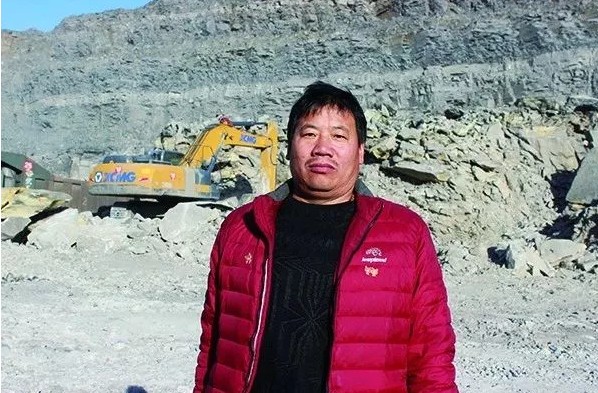 煤矿老板为杏彩·电子（中国）官方网站挖掘机代言