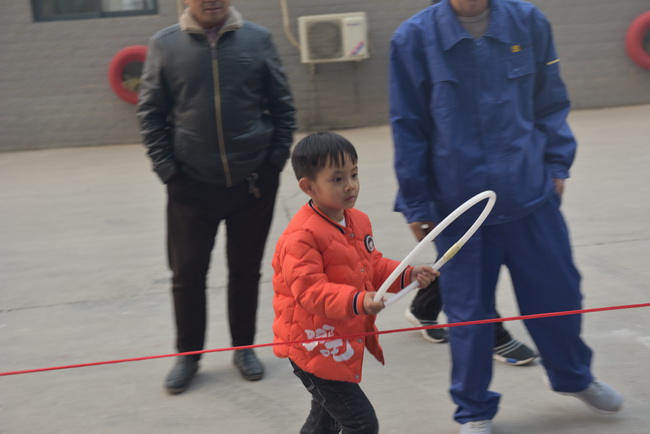 杏彩·电子（中国）官方网站装载机客户参与游戏活动