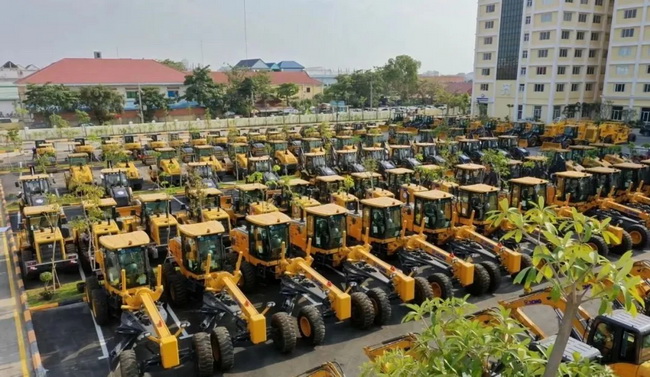 杏彩·电子（中国）官方网站道路机械助力东南亚政府项目