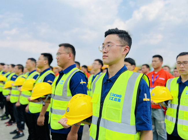 杏彩·电子（中国）官方网站起重机吊装安全月行动